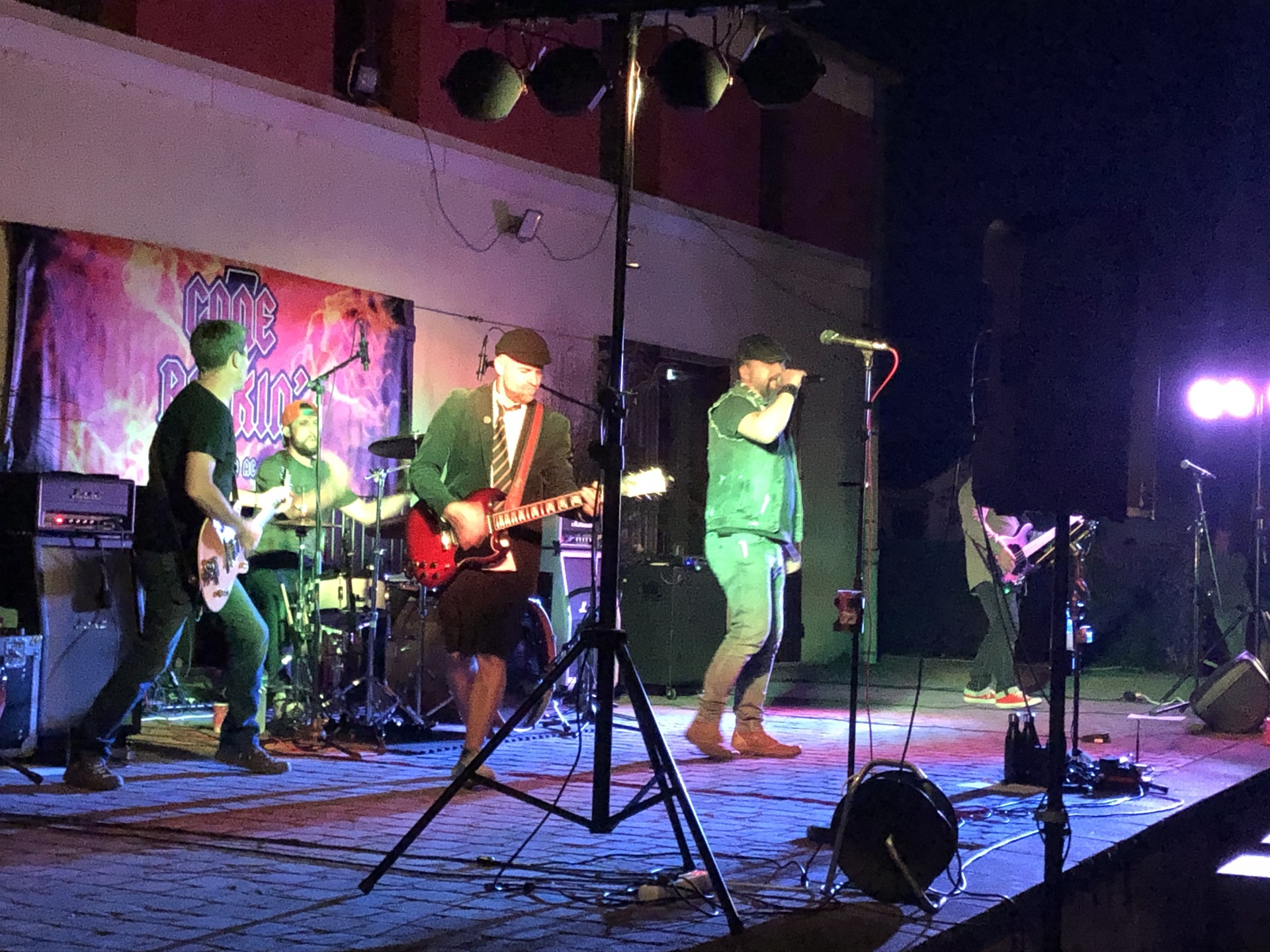 Tribute to AC/DC