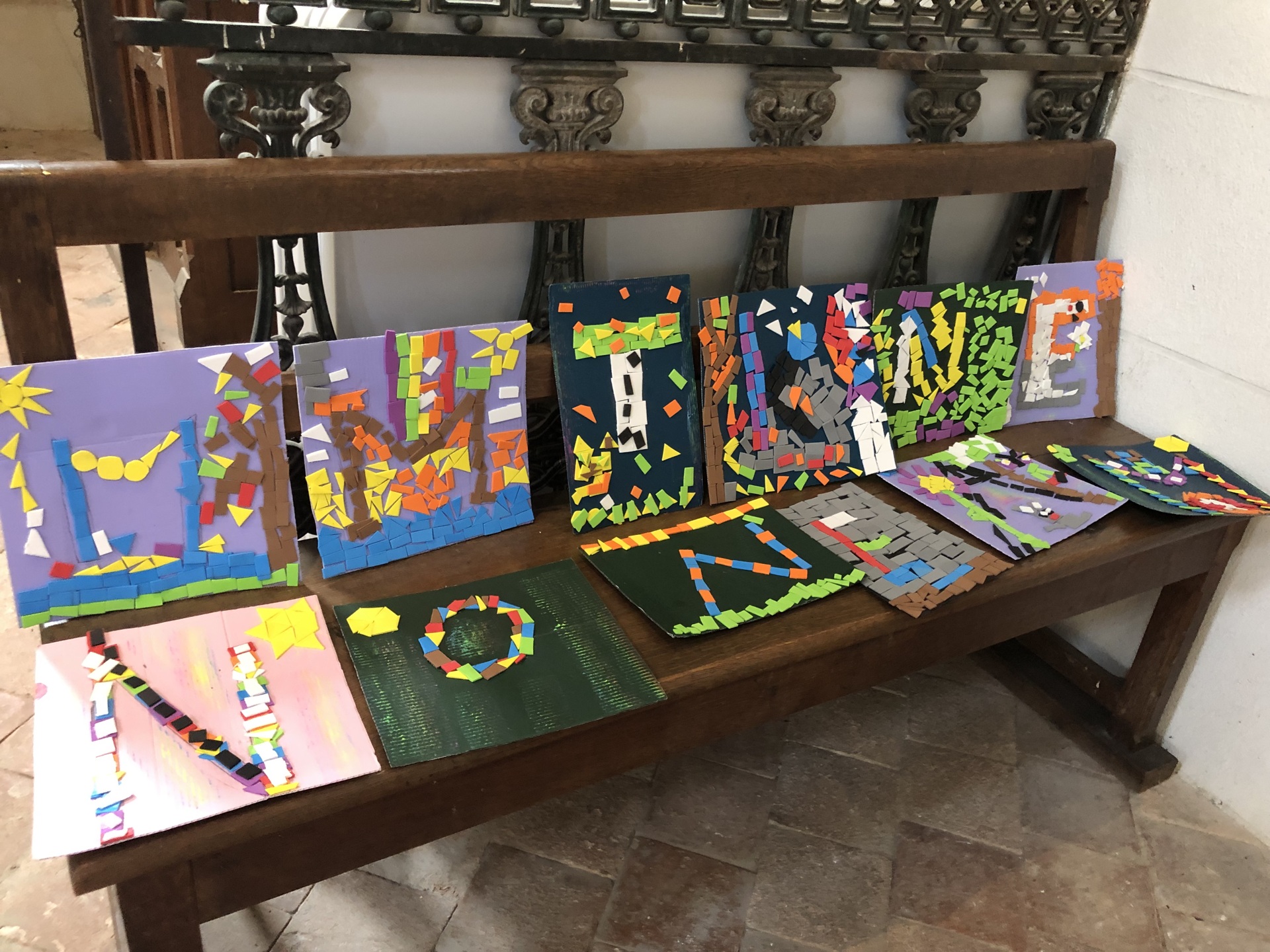 Exposition Sr Samuelle - Les enfants des écoles ont participé !