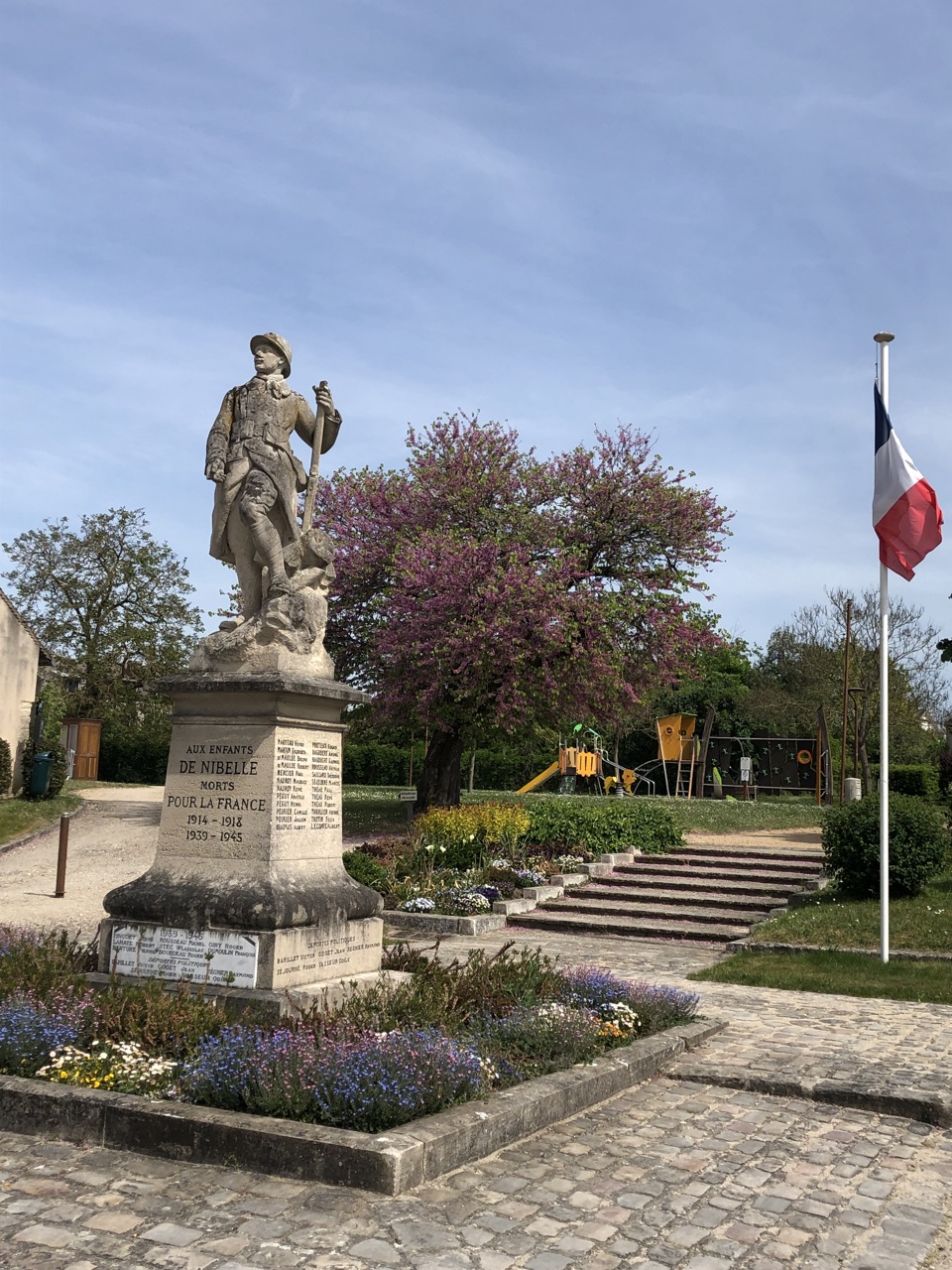 Monument aux morts de Nibelle